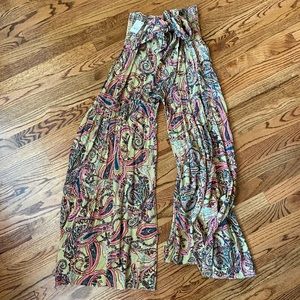 Free People Wide Leg flare Pants / Size S Short / NWT